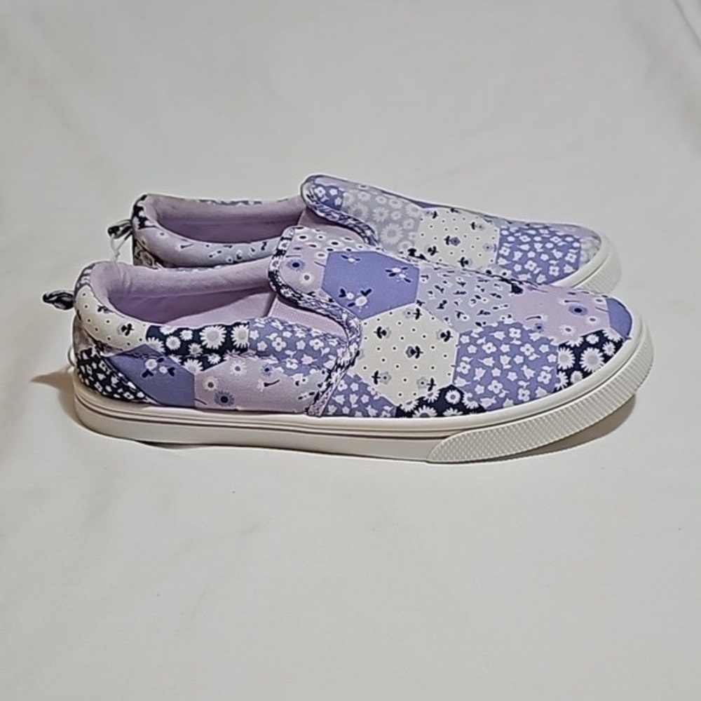Cat & Jack Girls Size 5 Purple Shoes NWOT